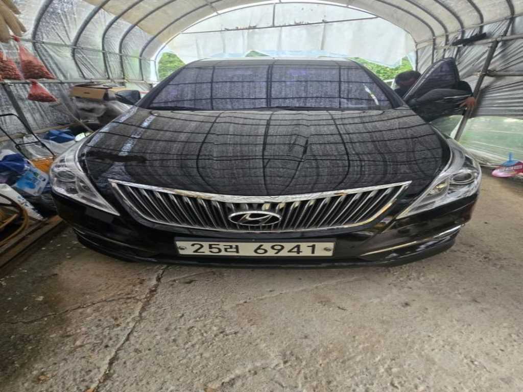 HYUNDAI Grandeur 2014 — Zona Franca Iquique