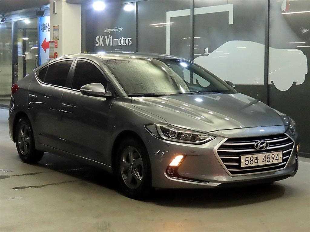HYUNDAI Avante