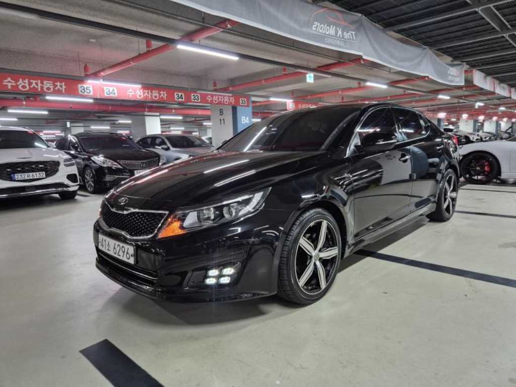 KIA K5 2014 — Zona Franca Iquique