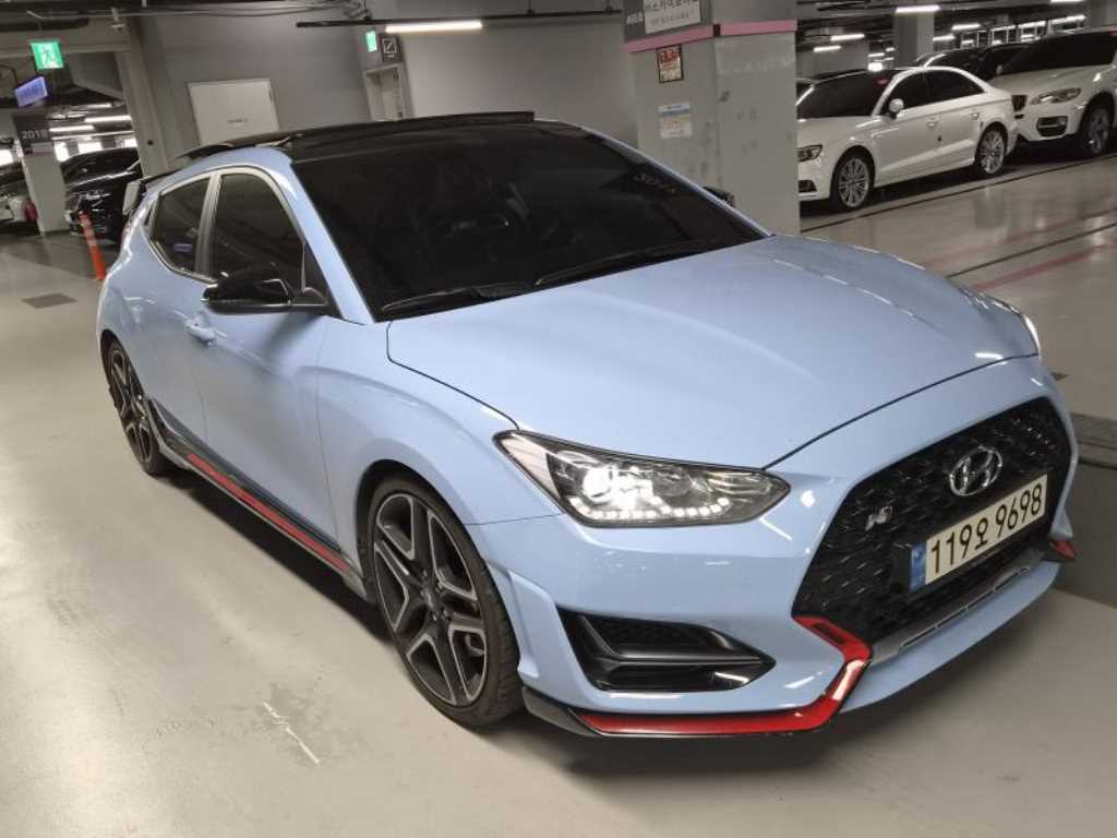 HYUNDAI Veloster
