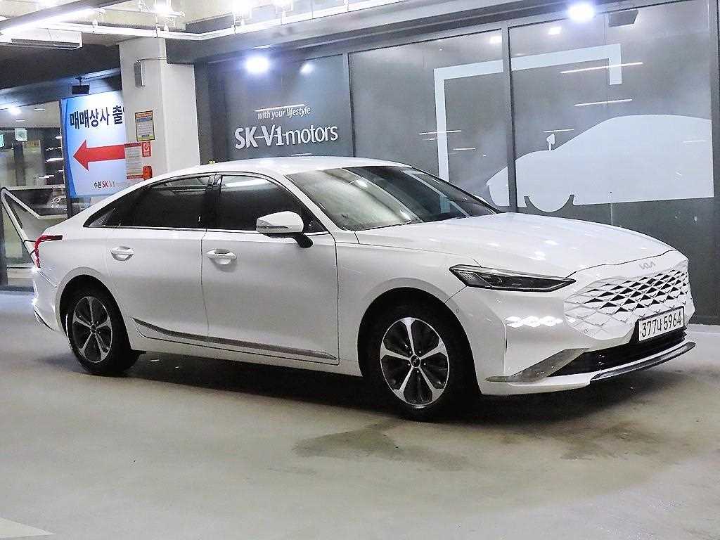 KIA K8 2023 — Zona Franca Iquique