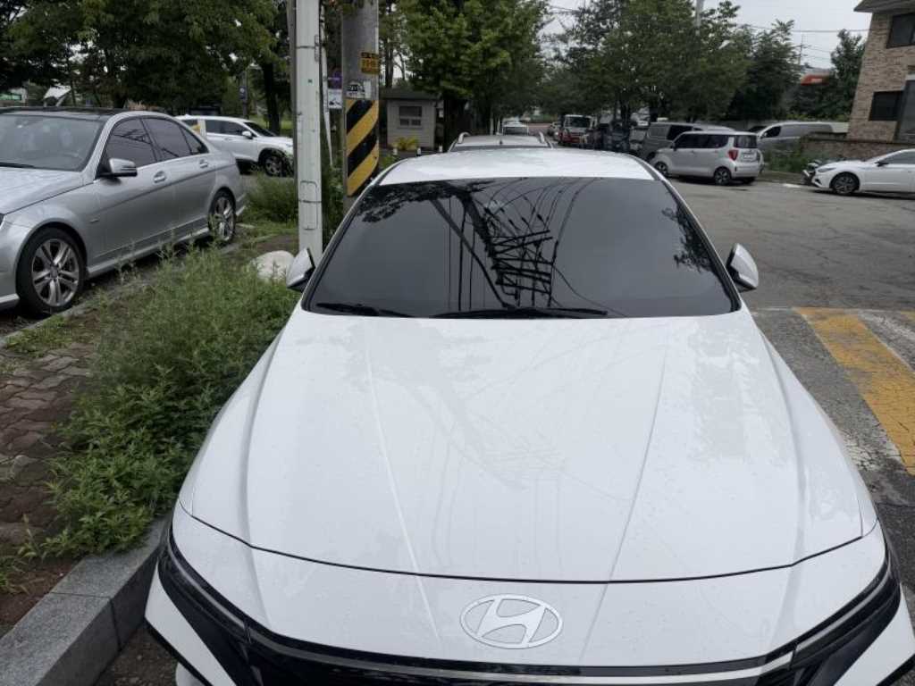 HYUNDAI Avante 2024 — Zona Franca Iquique