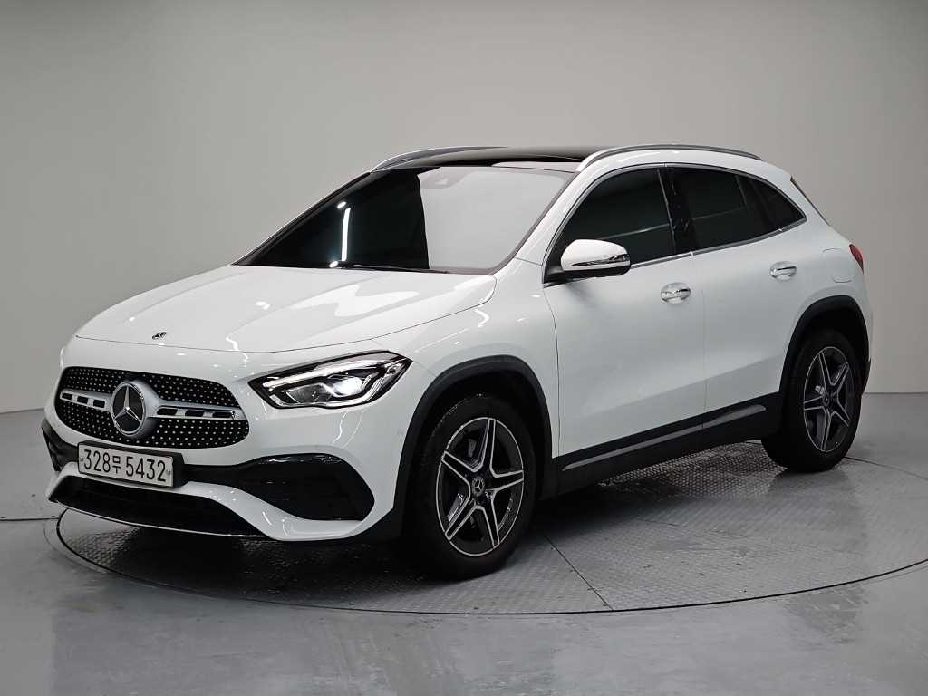 Mercedes Benz GLA Class