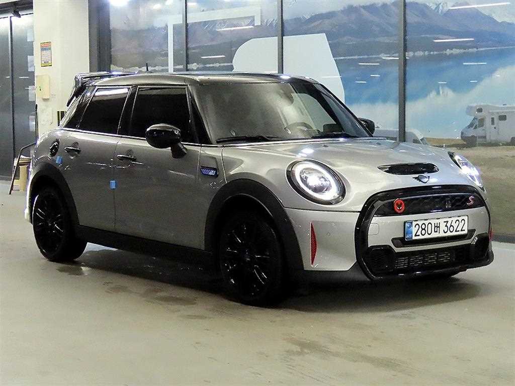 Mini Cooper S 5 door classic 3rd genera