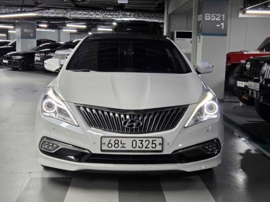 HYUNDAI Grandeur 2016 — Zona Franca Iquique