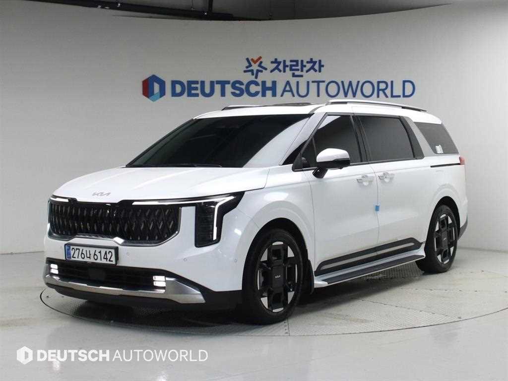 KIA Carnival 2024 — Zona Franca Iquique