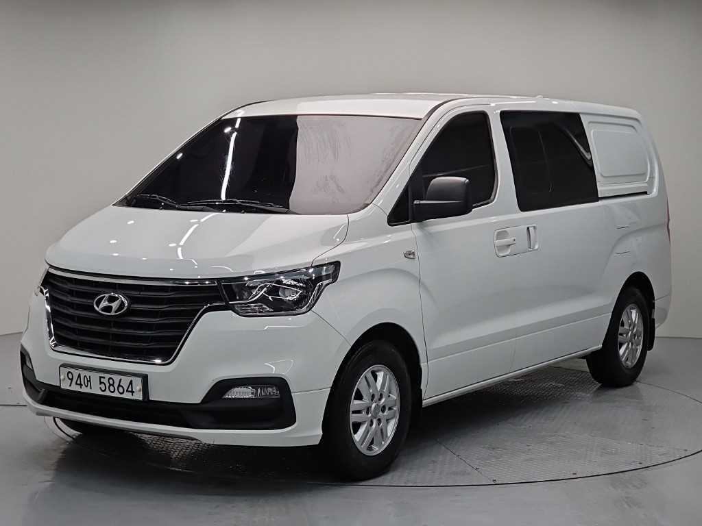 HYUNDAI Starex 2020 — Zona Franca Iquique