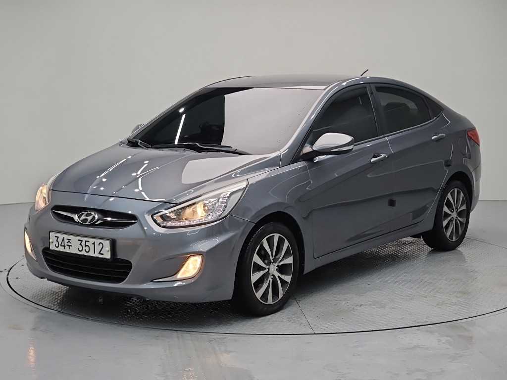 HYUNDAI Accent