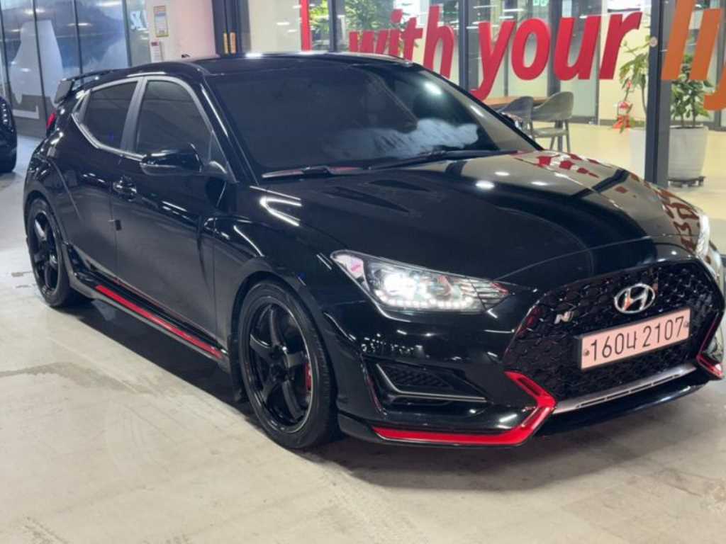 HYUNDAI Veloster