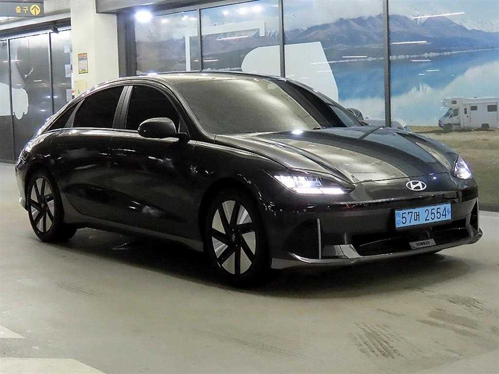HYUNDAI Ioniq 6