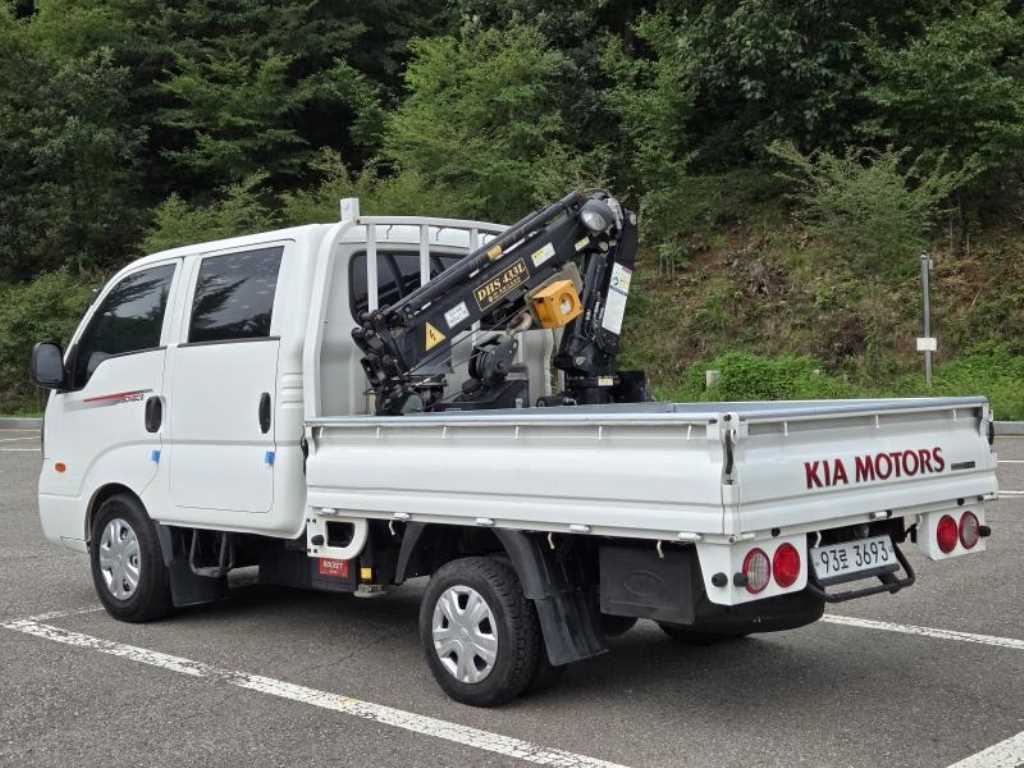 Small Truck Complaint (crane)
