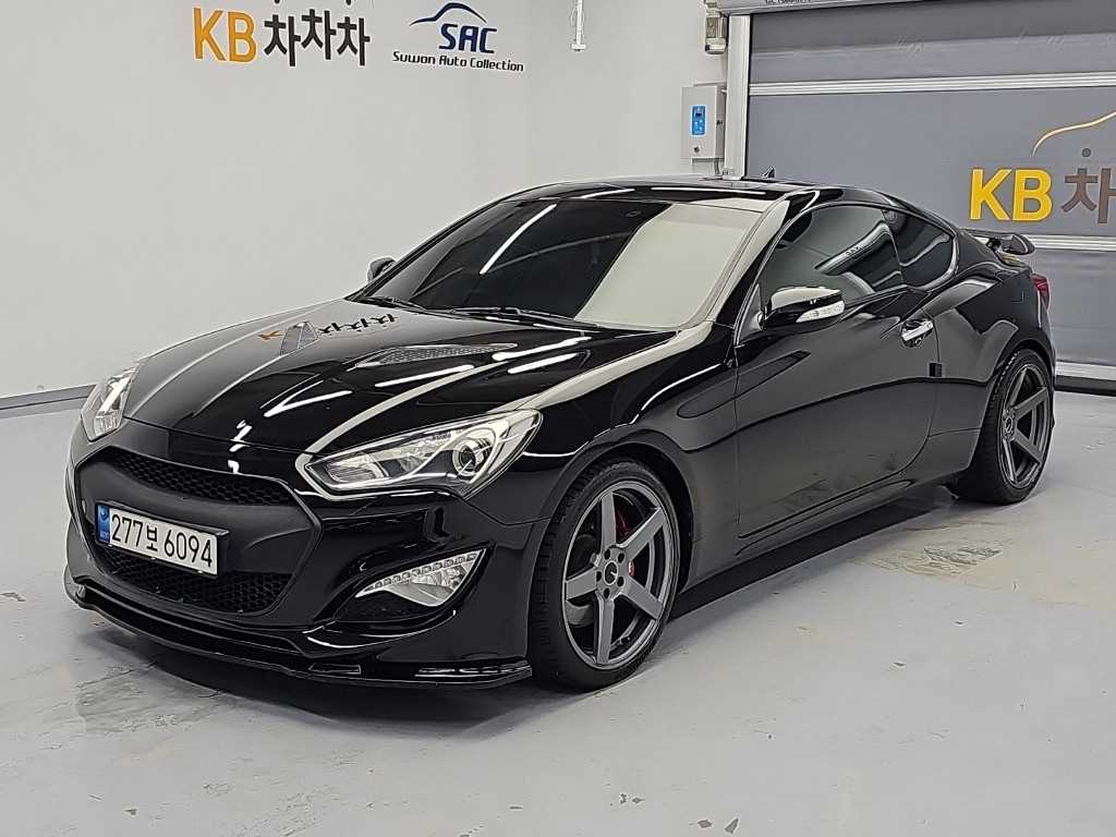 HYUNDAI Genesis