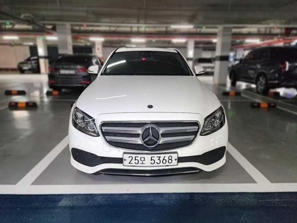 Mercedes Benz E class