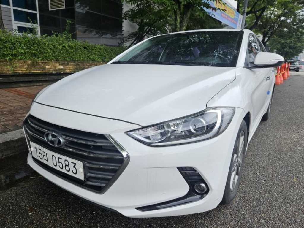HYUNDAI Avante 2015 Paraguay