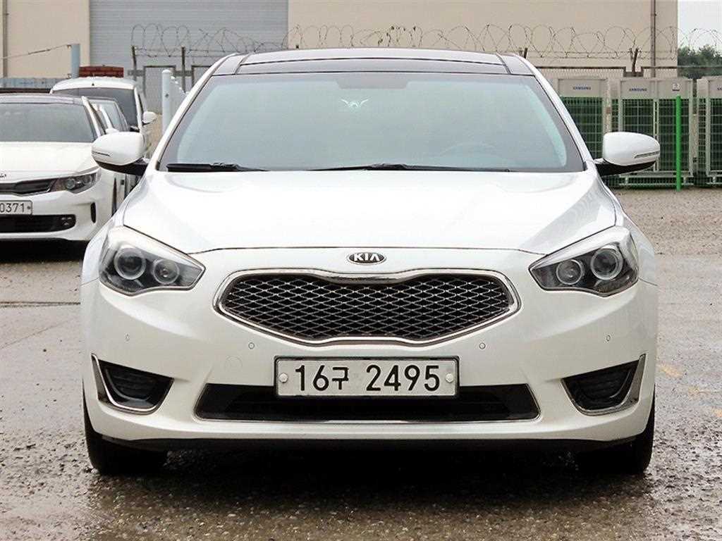 KIA K7 2014 — Zona Franca Iquique