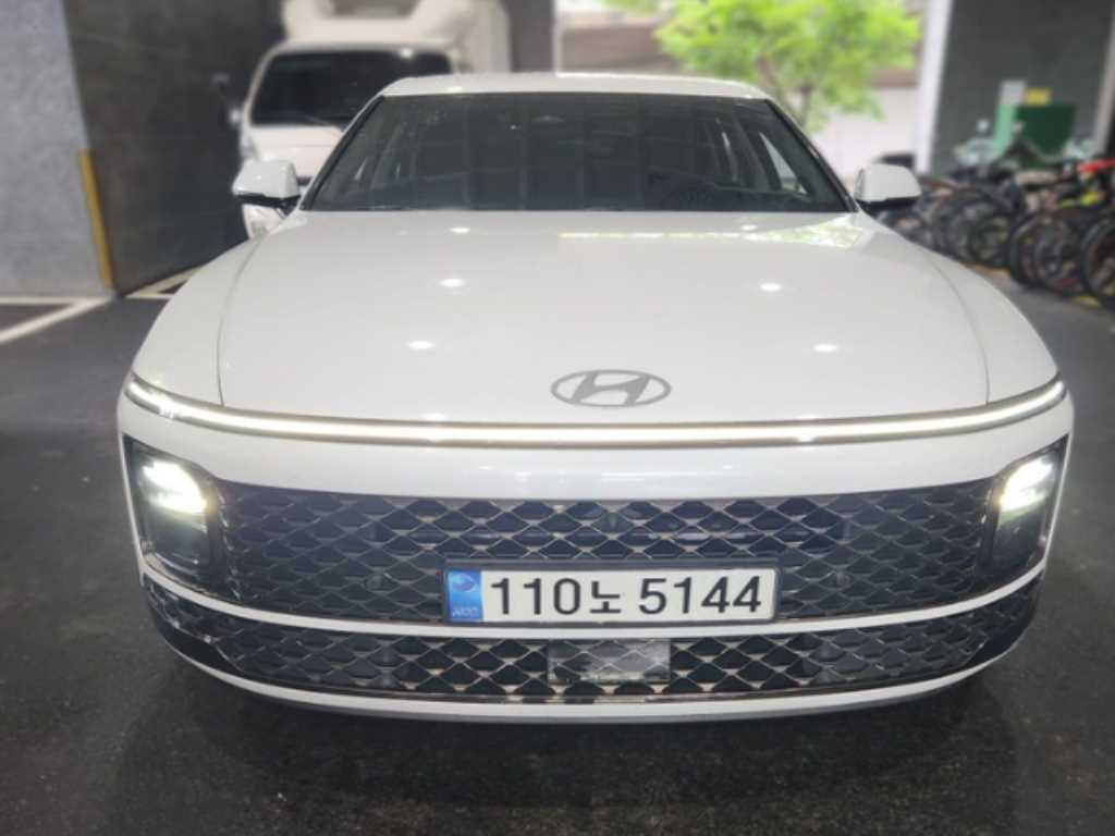 HYUNDAI Grandeur 2023 — Zona Franca Iquique