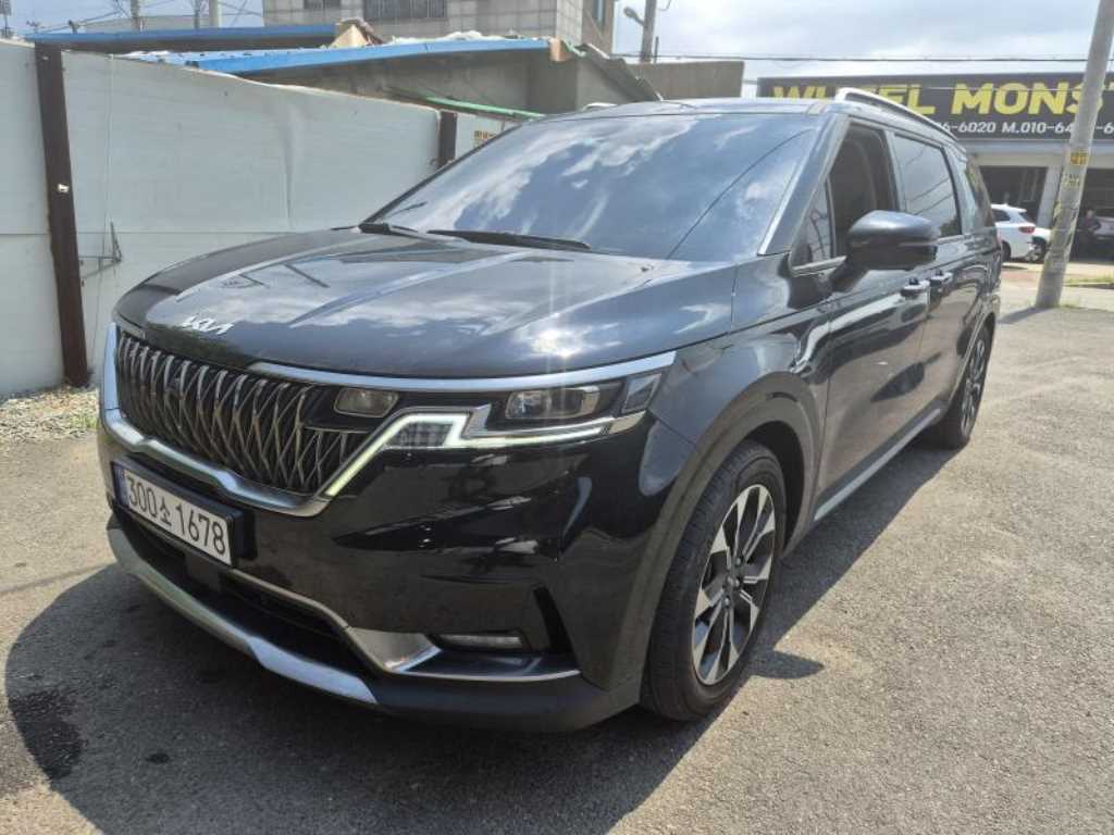 KIA Carnival 2022 — Zona Franca Iquique