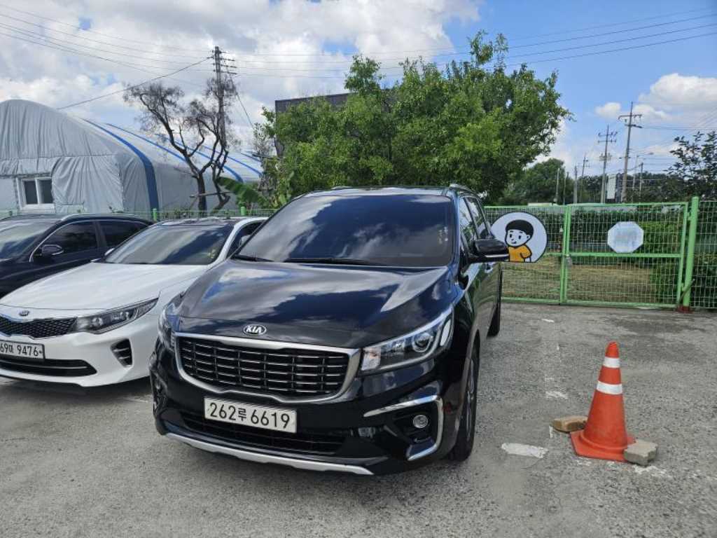 KIA Carnival 2018 — Zona Franca Iquique