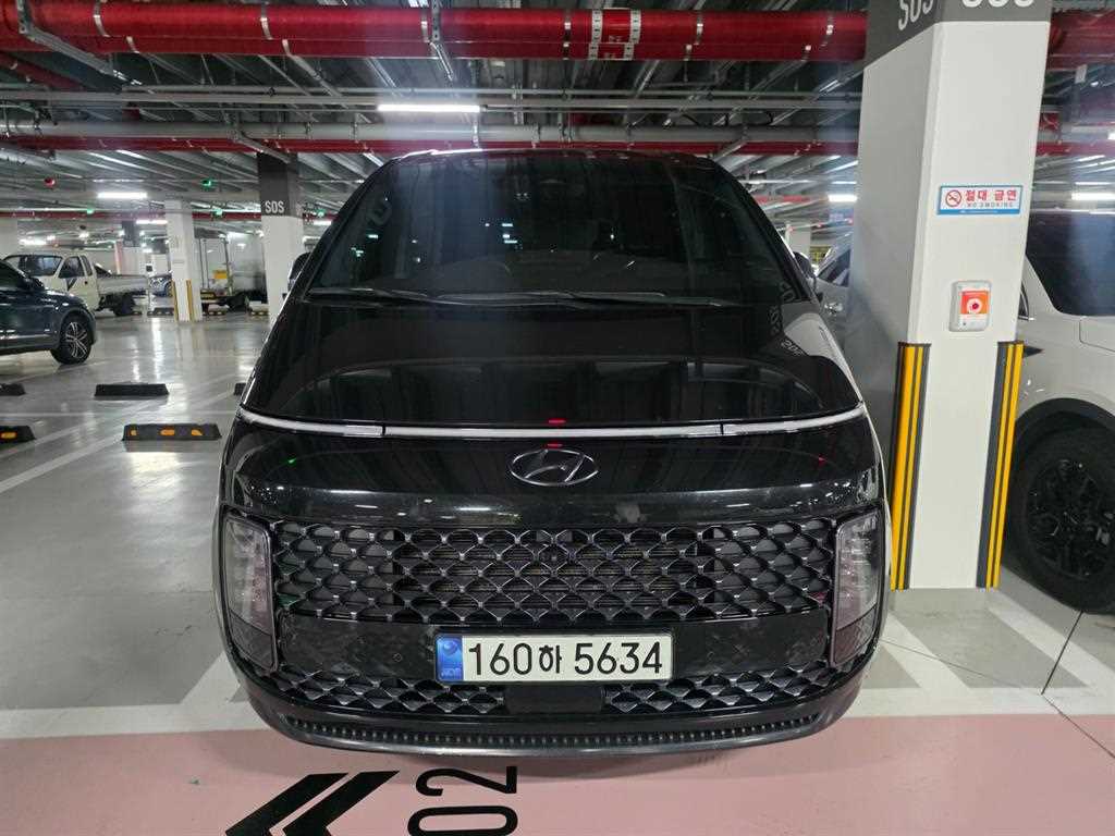 HYUNDAI Staria 2021 — Zona Franca Iquique