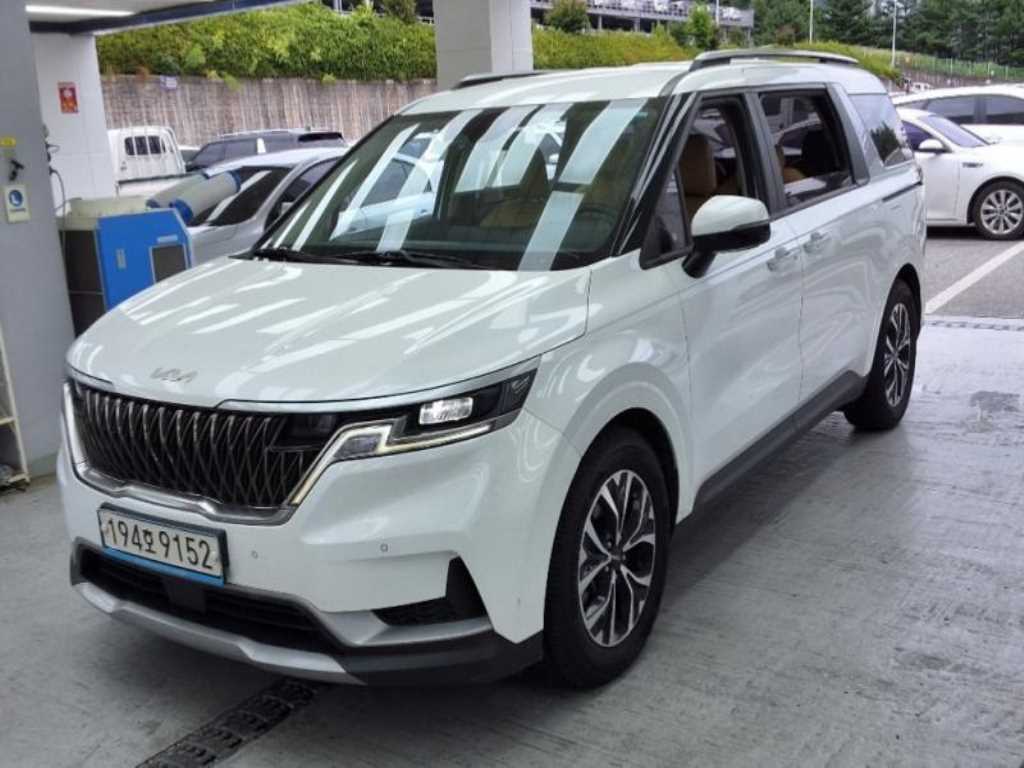 KIA Carnival 2022 — Zona Franca Iquique