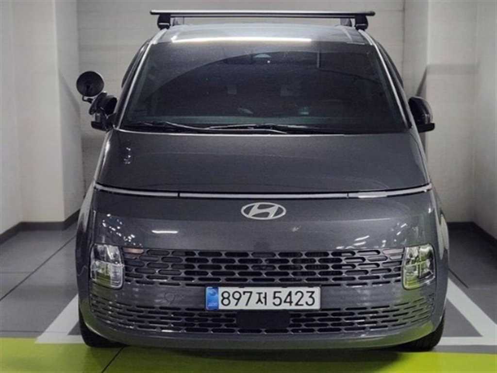 HYUNDAI Staria 2026 — Zona Franca Iquique