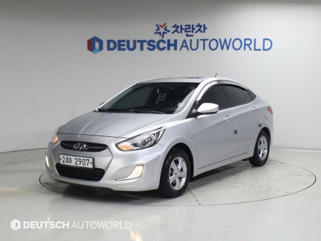 HYUNDAI Accent