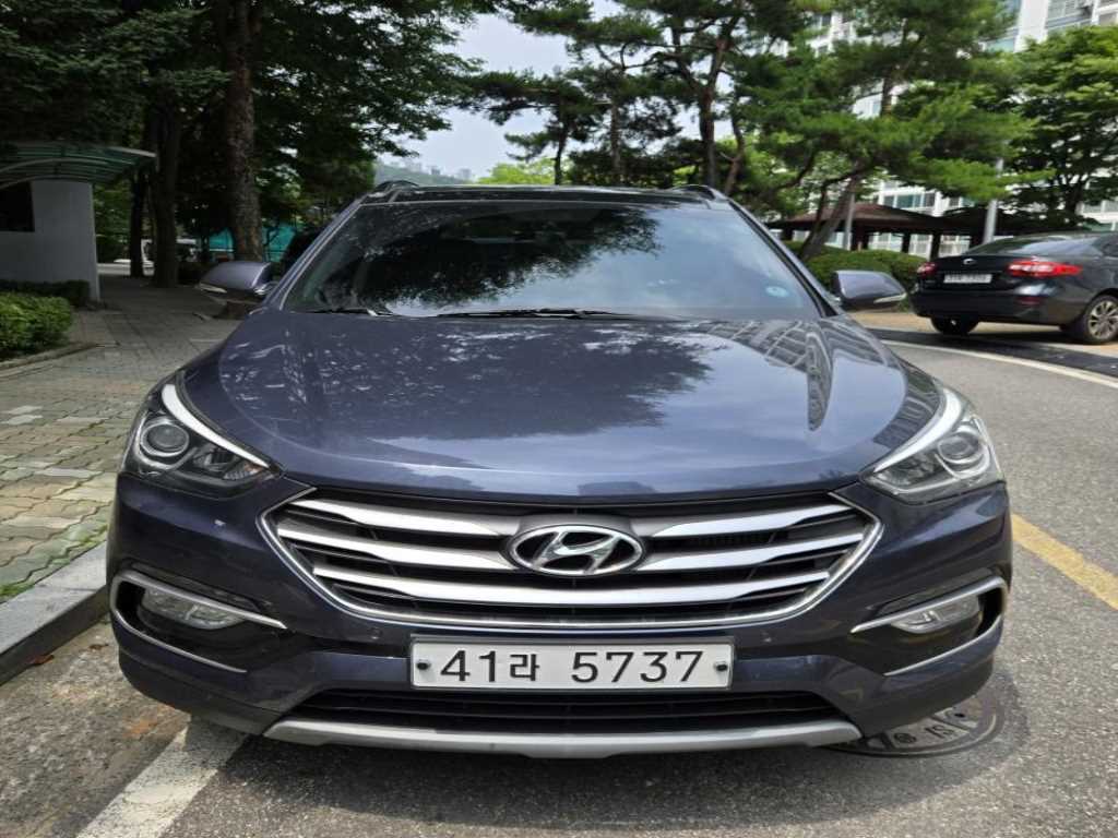 HYUNDAI Santa Fe 2017 — Zona Franca Iquique