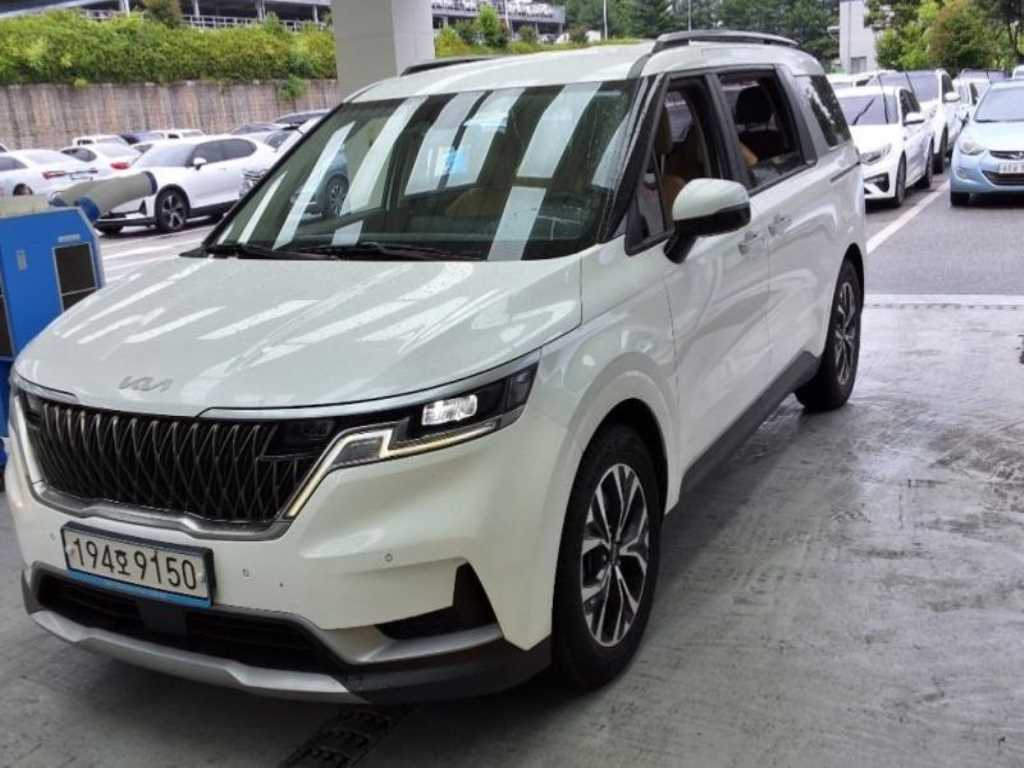 KIA Carnival 2022 — Zona Franca Iquique