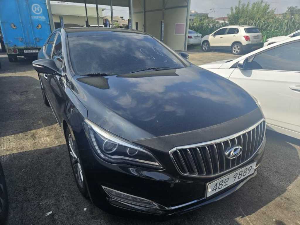 HYUNDAI Aslan