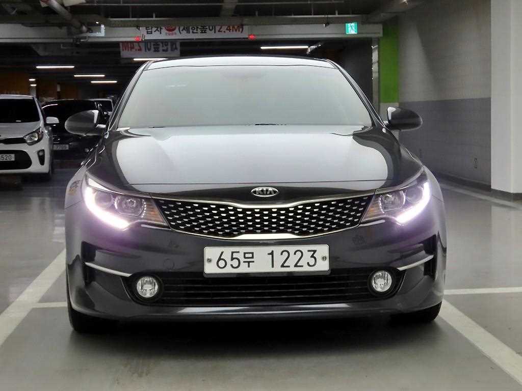 KIA K5
