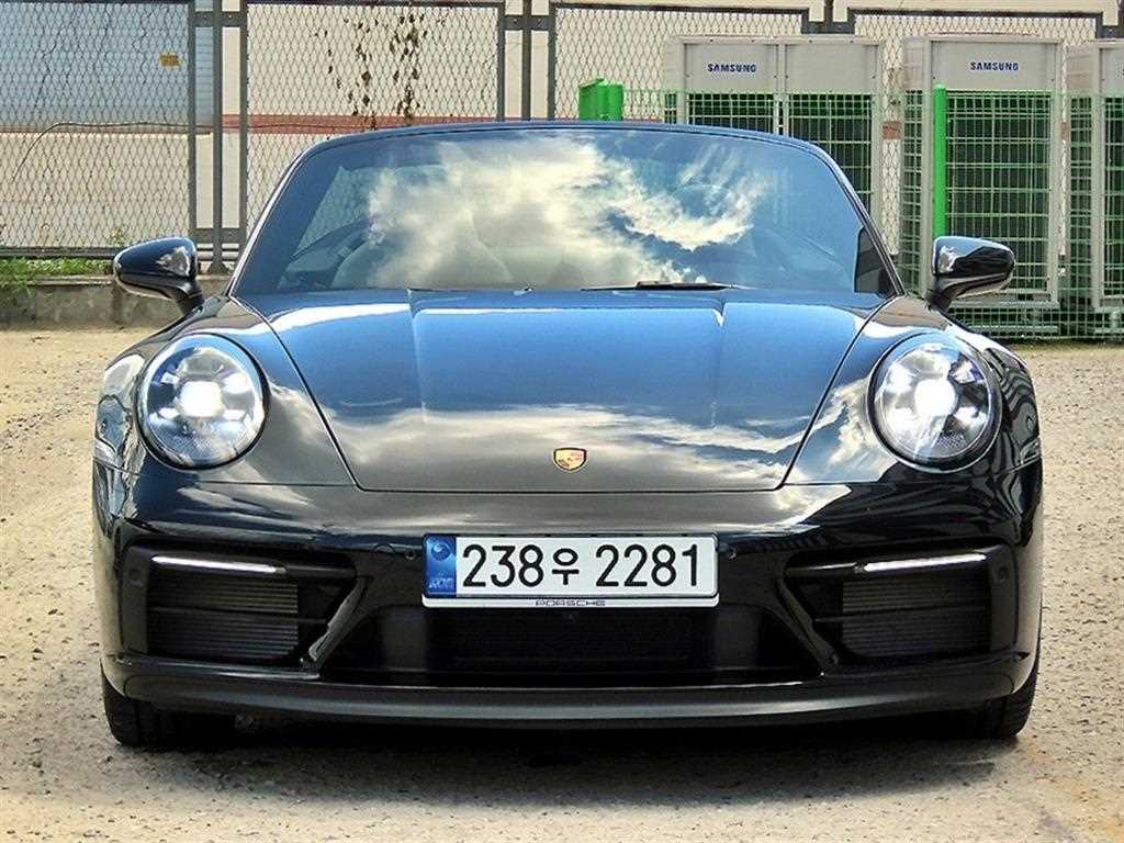 Porsche 911