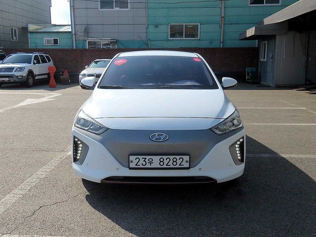 HYUNDAI Ioniq 2017 — Zona Franca Iquique