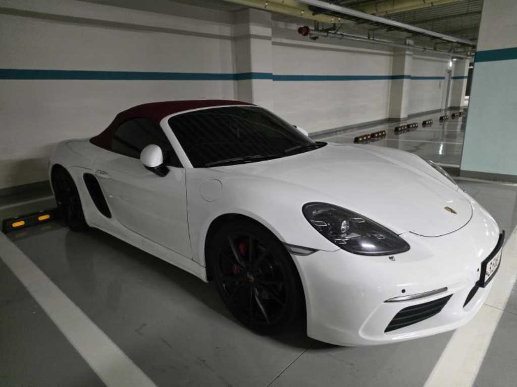 Porsche 718