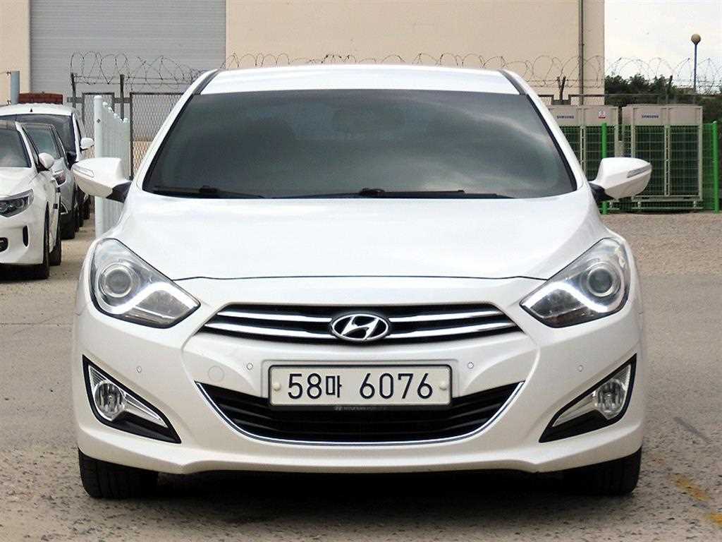 HYUNDAI i40