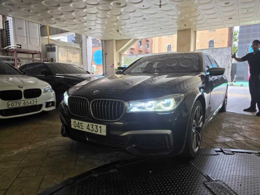 BMW 7 Series