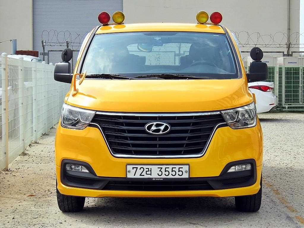 HYUNDAI Starex 2018 — Zona Franca Iquique