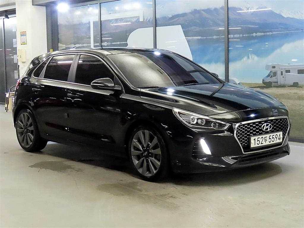 HYUNDAI i30