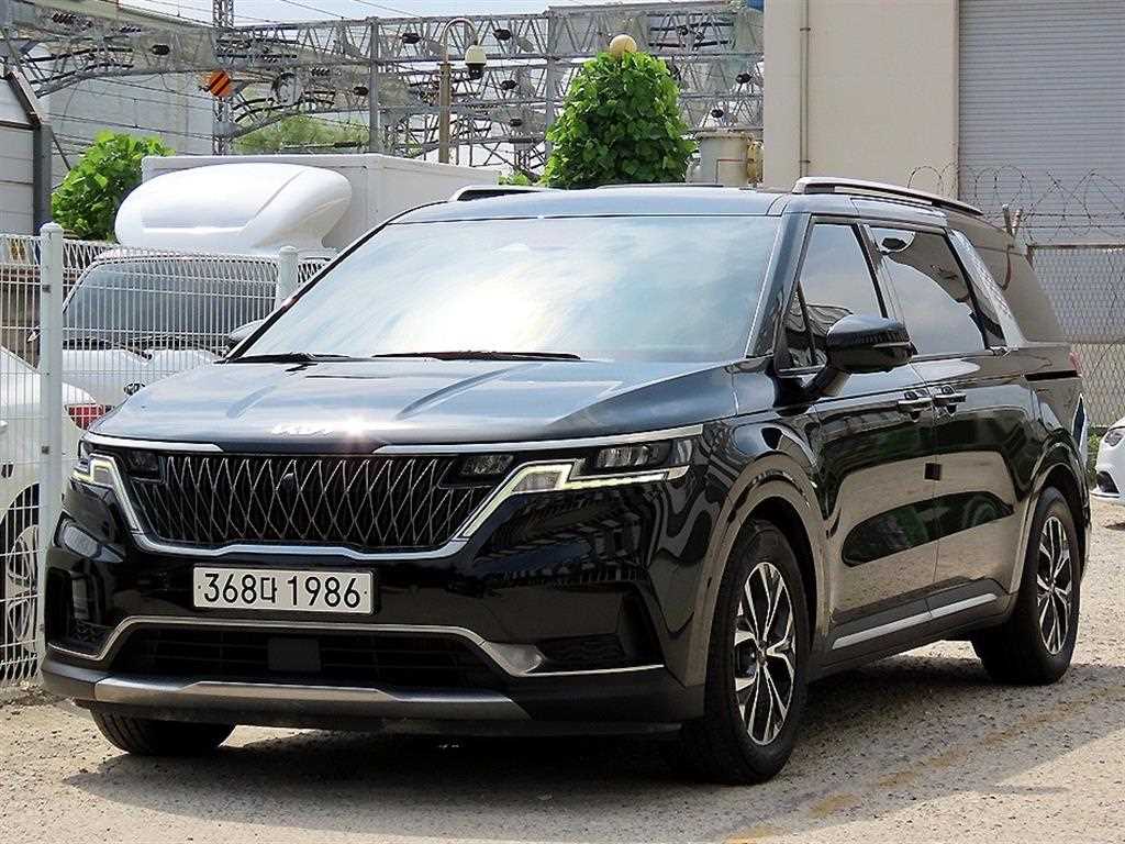 KIA Carnival 2021 — Zona Franca Iquique