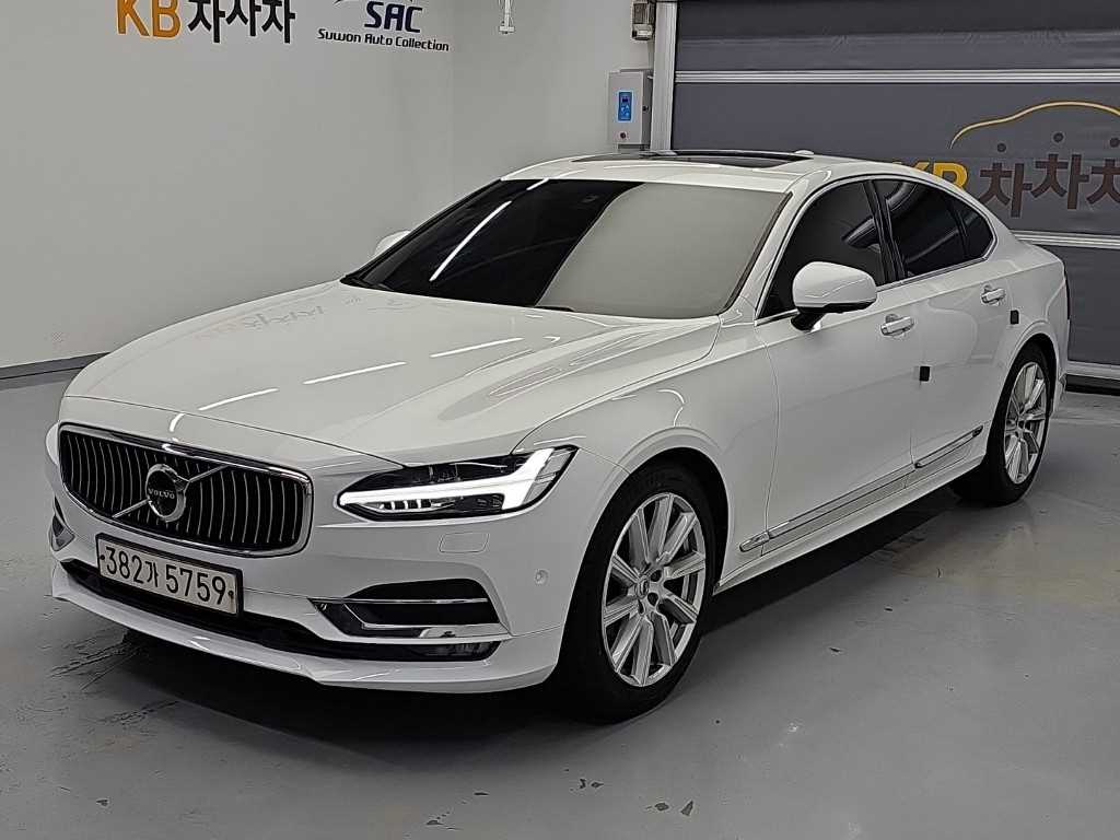Volvo S90