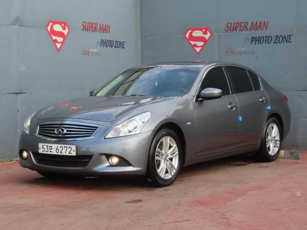 Infiniti G