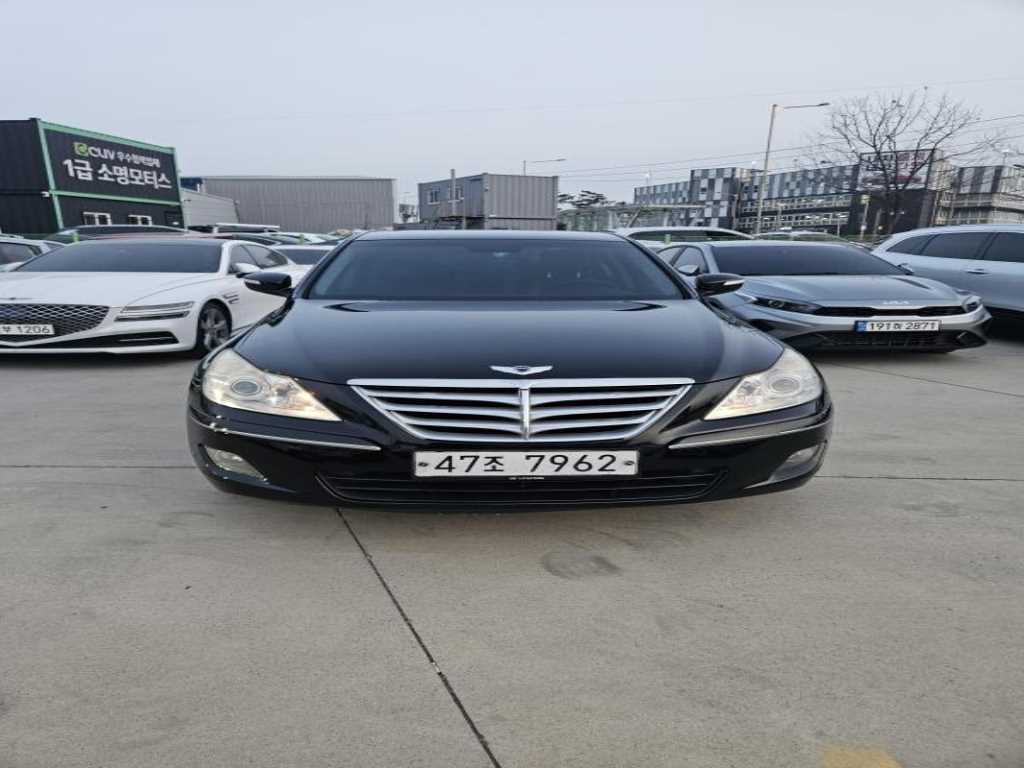 HYUNDAI Genesis 2009 — Zona Franca Iquique