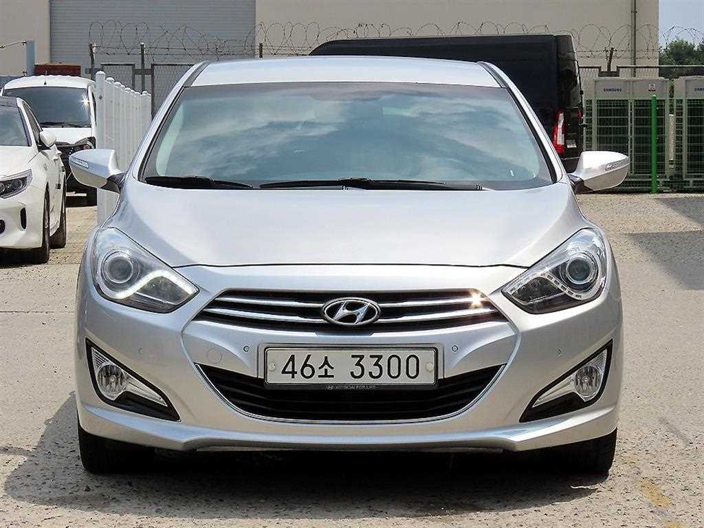 HYUNDAI i40