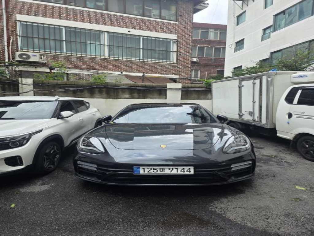 Porsche Panamera