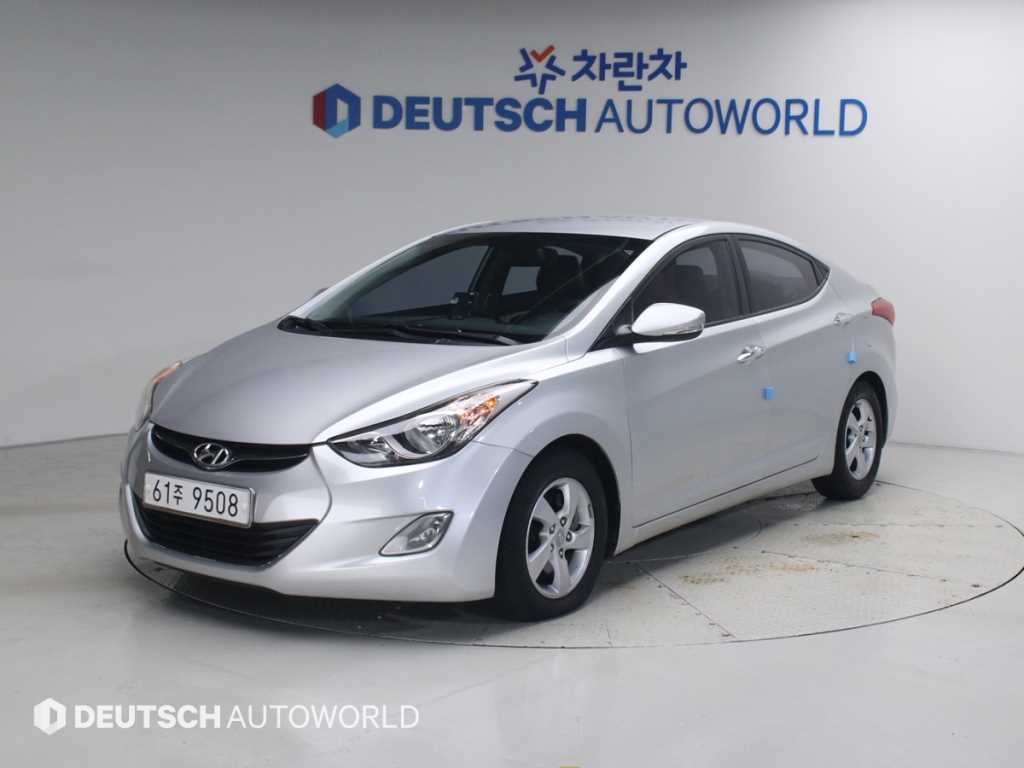 HYUNDAI Avante