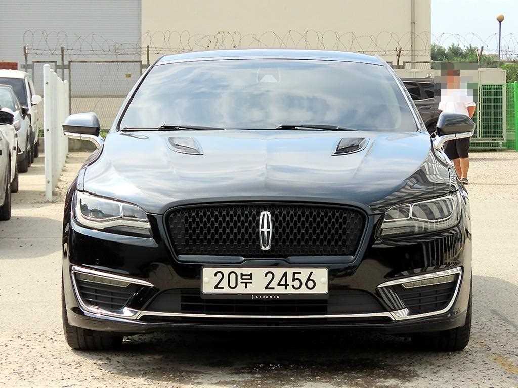 Lincoln MKZ