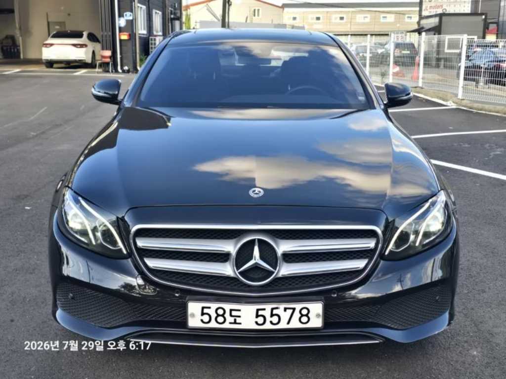 Mercedes Benz E class