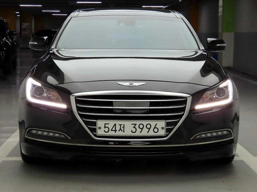 HYUNDAI Genesis