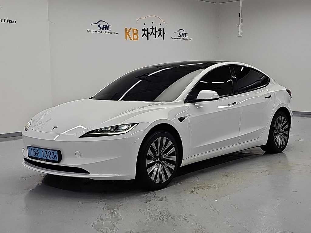 Tesla Model 3 RWD