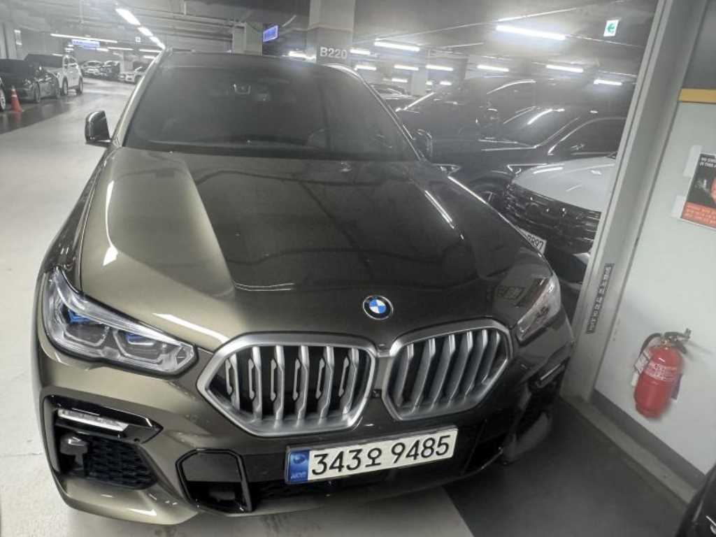 BMW X6 2021 — Zona Franca Iquique