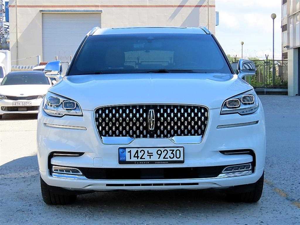 Lincoln Aviator